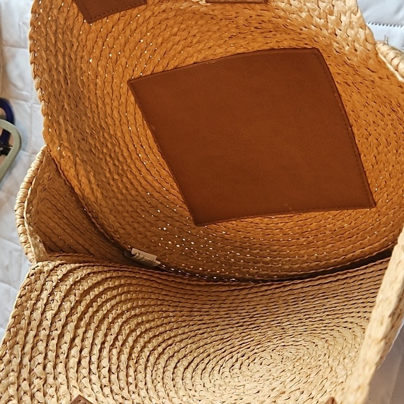 Fun Summer Straw Bag - Picture 4 of 8
